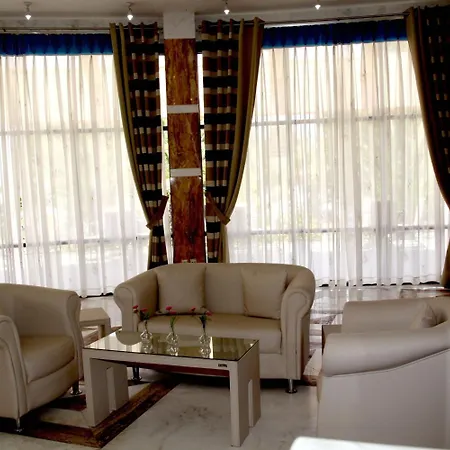 Hotell Rema 3*